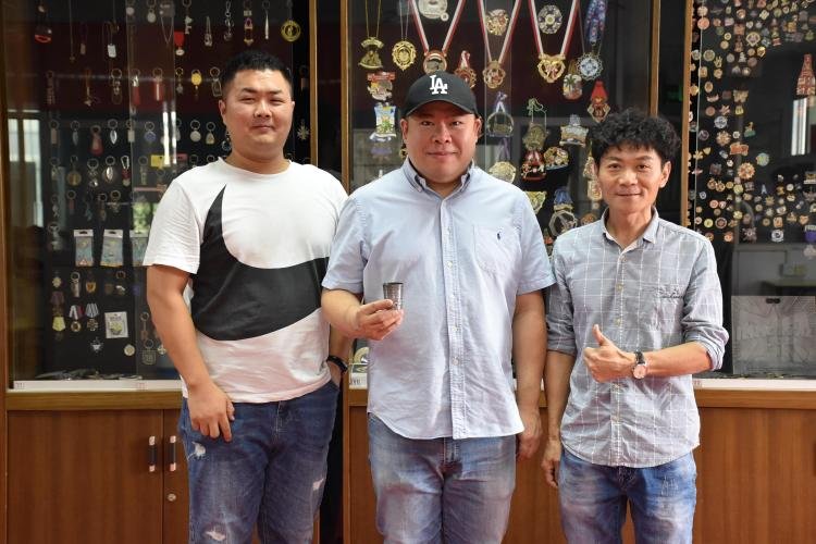 Happy Customers Celebrating at UniquePins – Custom Enamel Pins & Challenge Coins Factory Tour Since 2008