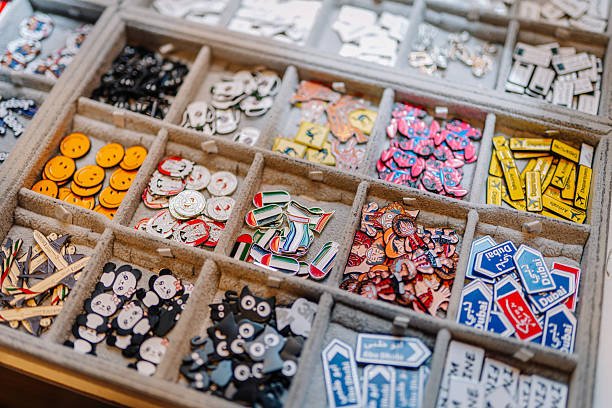 display and store lapel pins