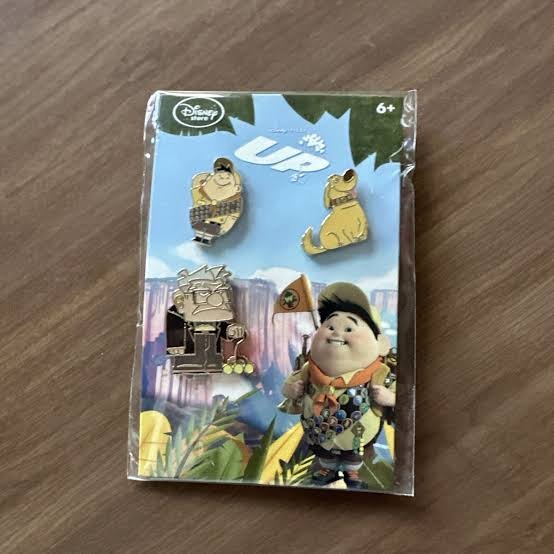 multi pin set packaging
